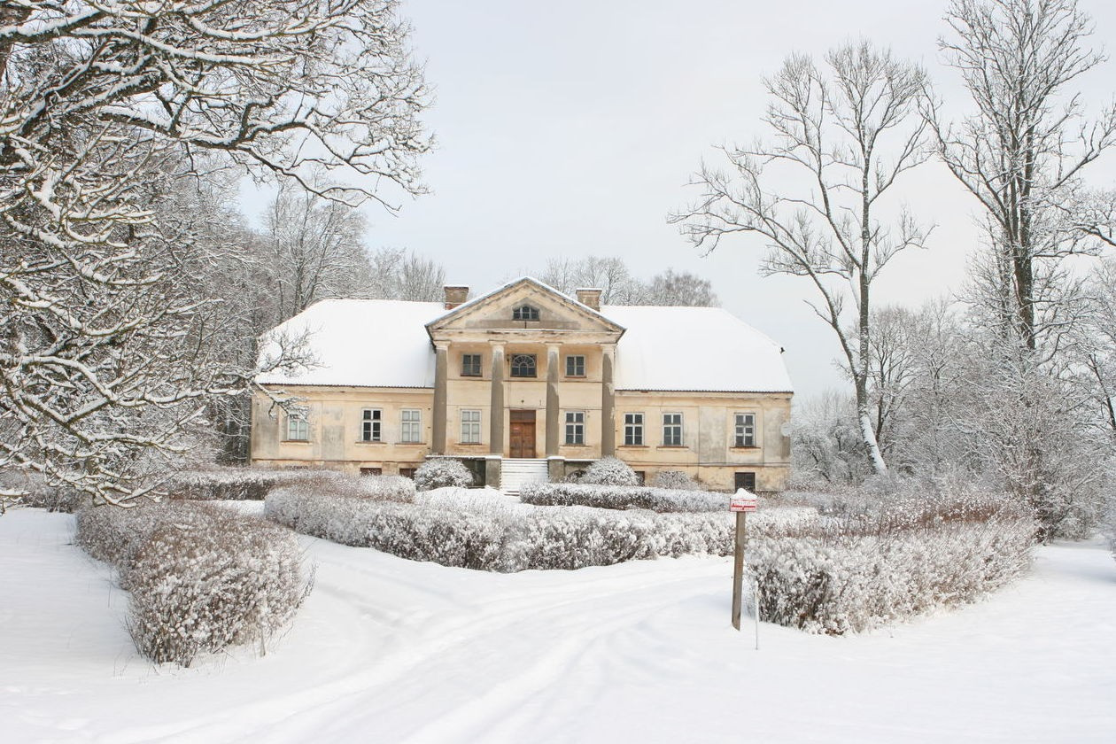 Castle, manor | Kuldiga Municipality | Padure manor